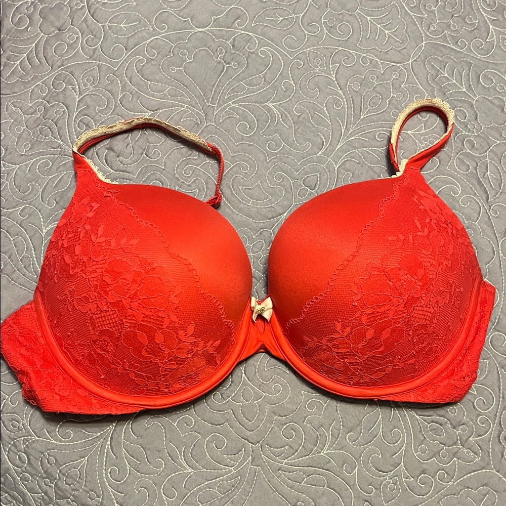 Victoria's Secret Body by Victoria Vibrant Red Lace Bra